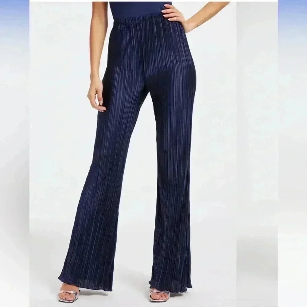 Good American Women's  Pants PLEATED MESH
BOOT
COLOR: INDIGO STRIPE